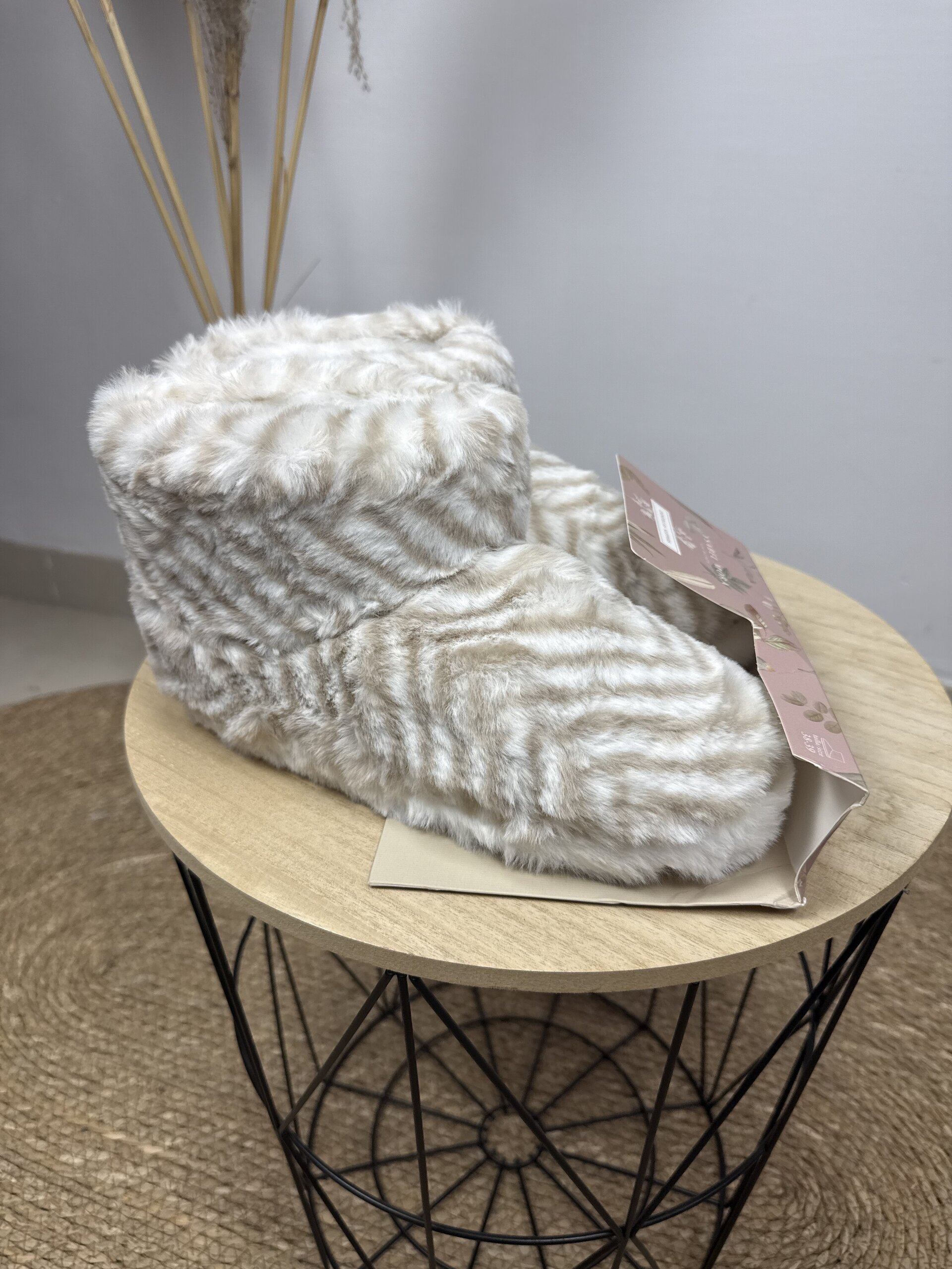 Zapatilla de Casa Tipo Bota Ysabel Mora - 1