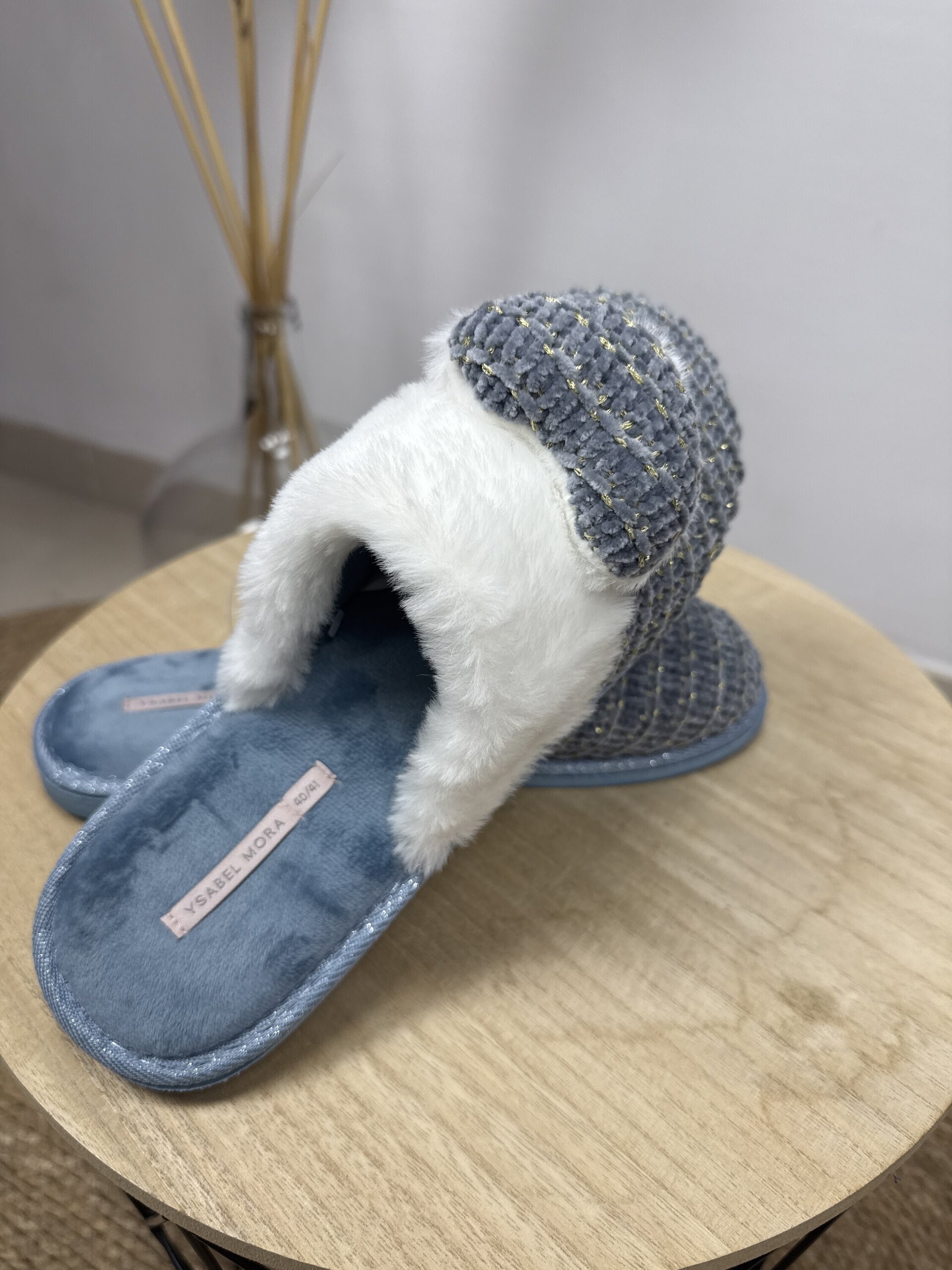 Zapatilla de Casa Corazón Ysabel Mora - 2