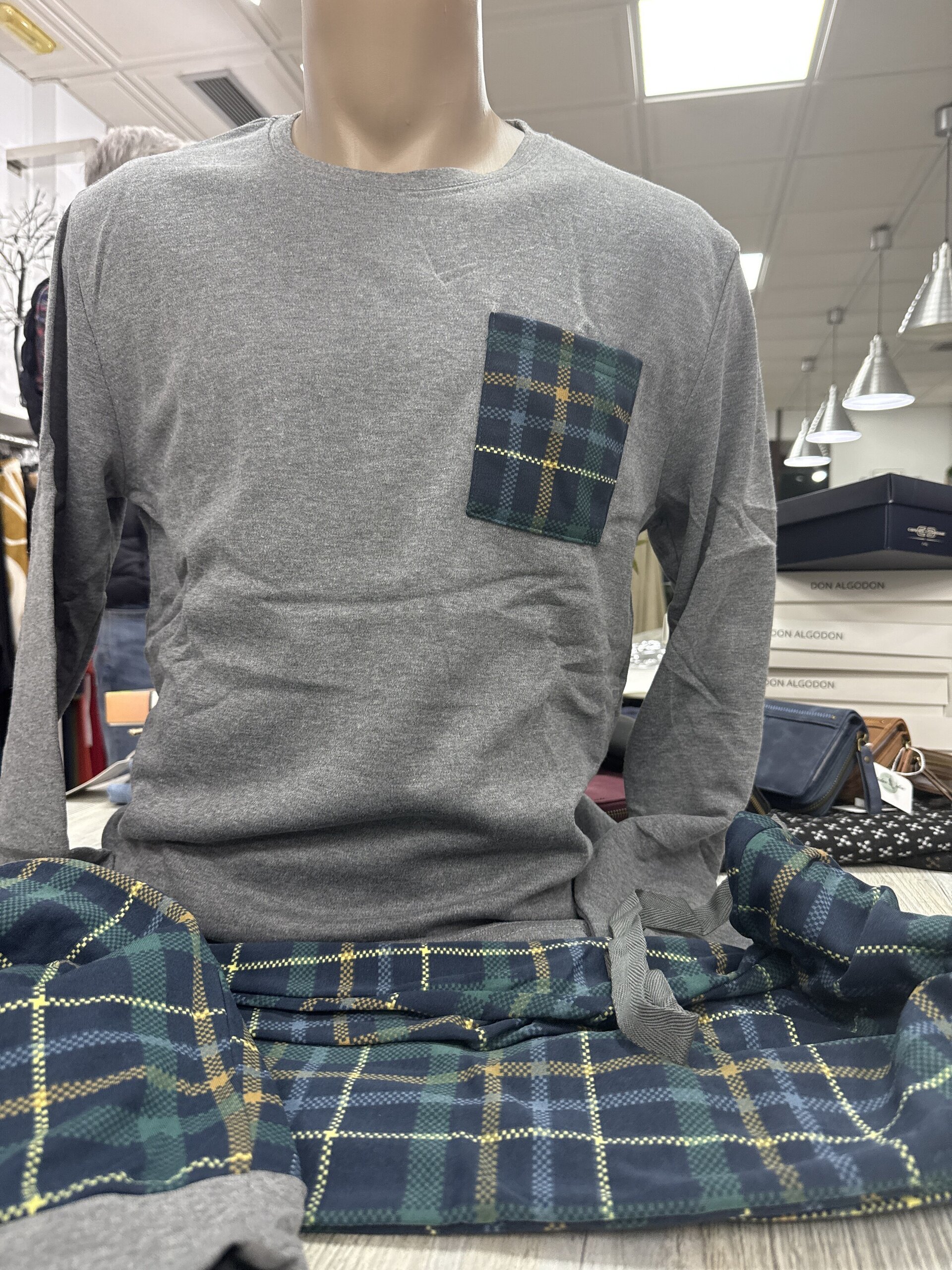 Pijama Cuadro Gris Hombre - 1