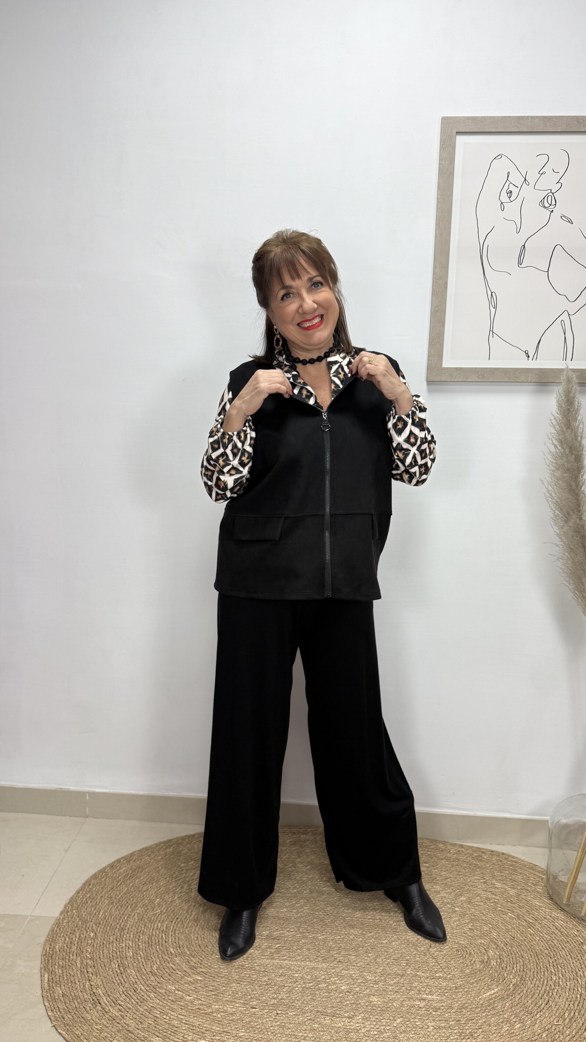 Chaleco Corto Ante Negro - 2