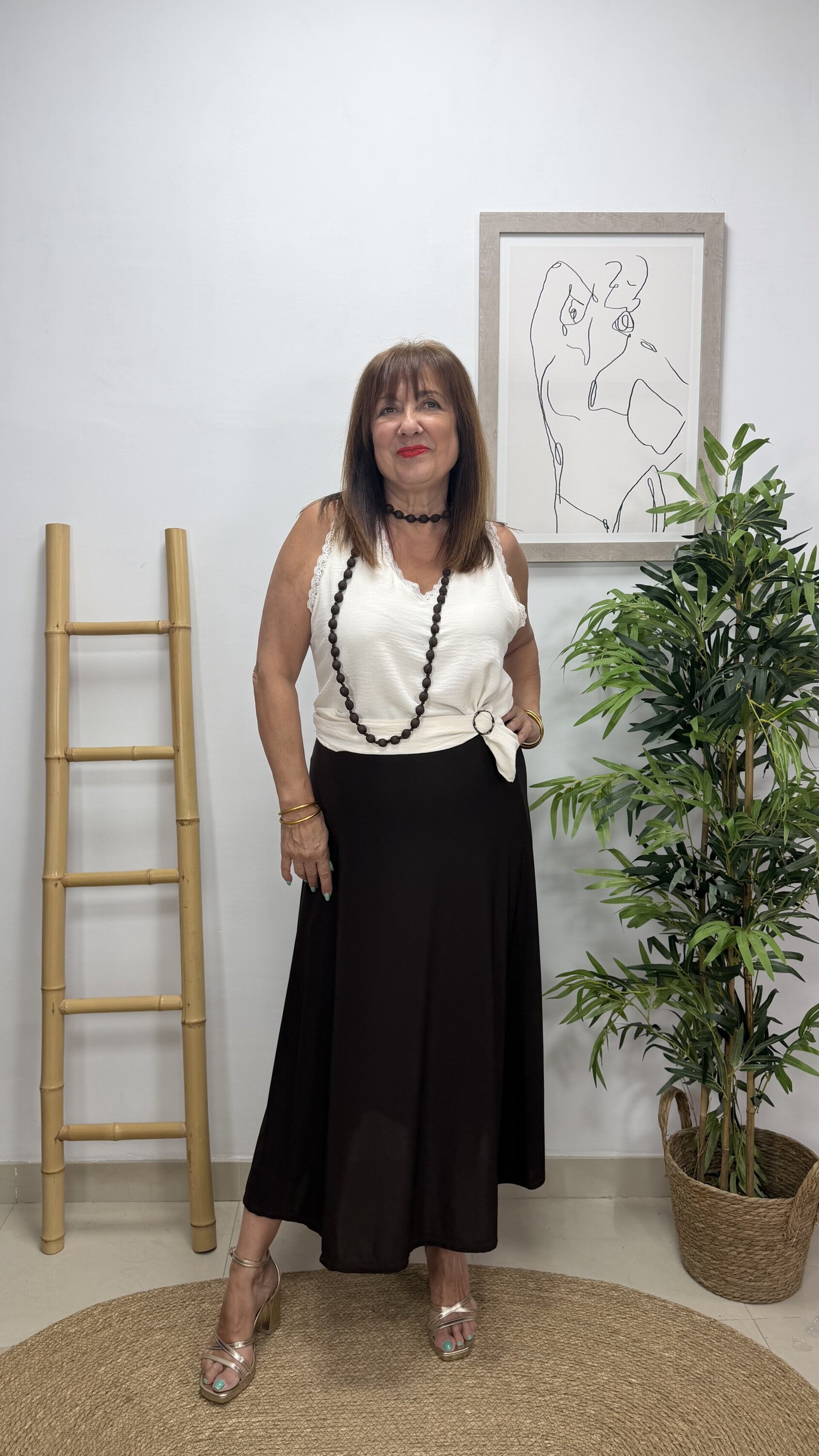 Falda Lisa Marrón - 4