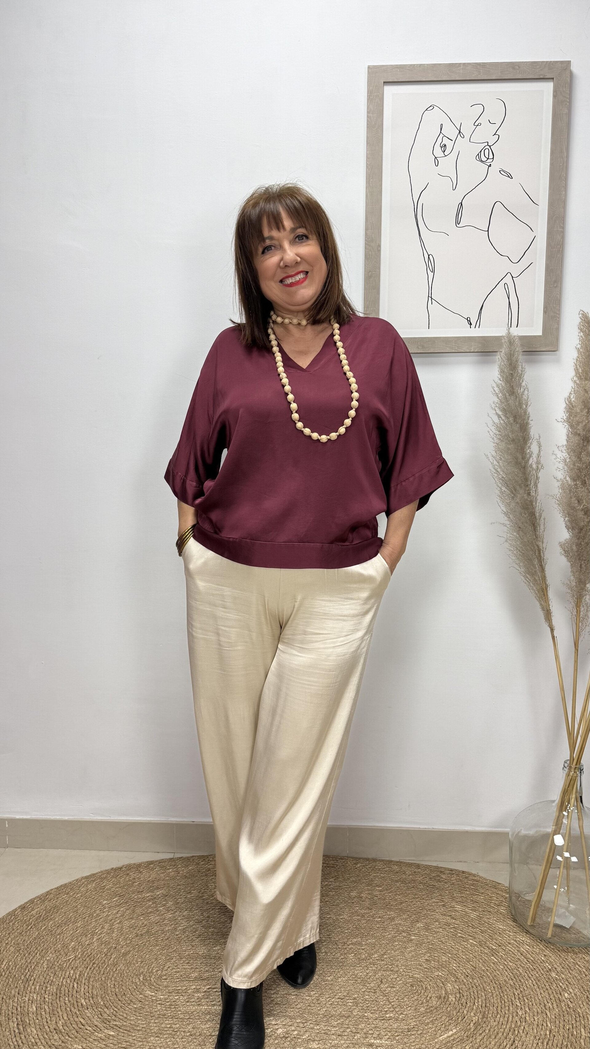 Blusa Satén Pico Burdeos - 1