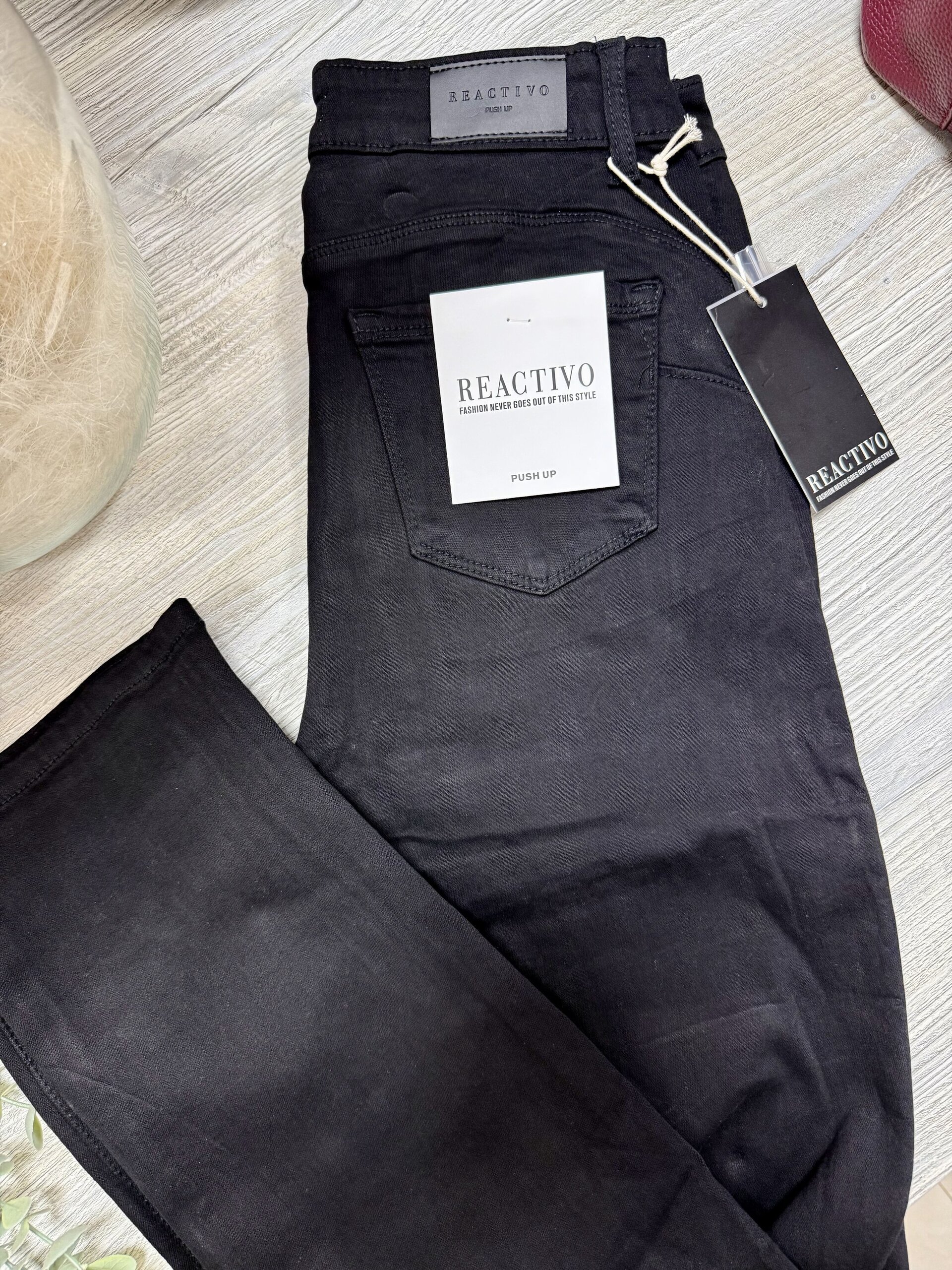 Vaquero Recto Reactivo Negro - 2