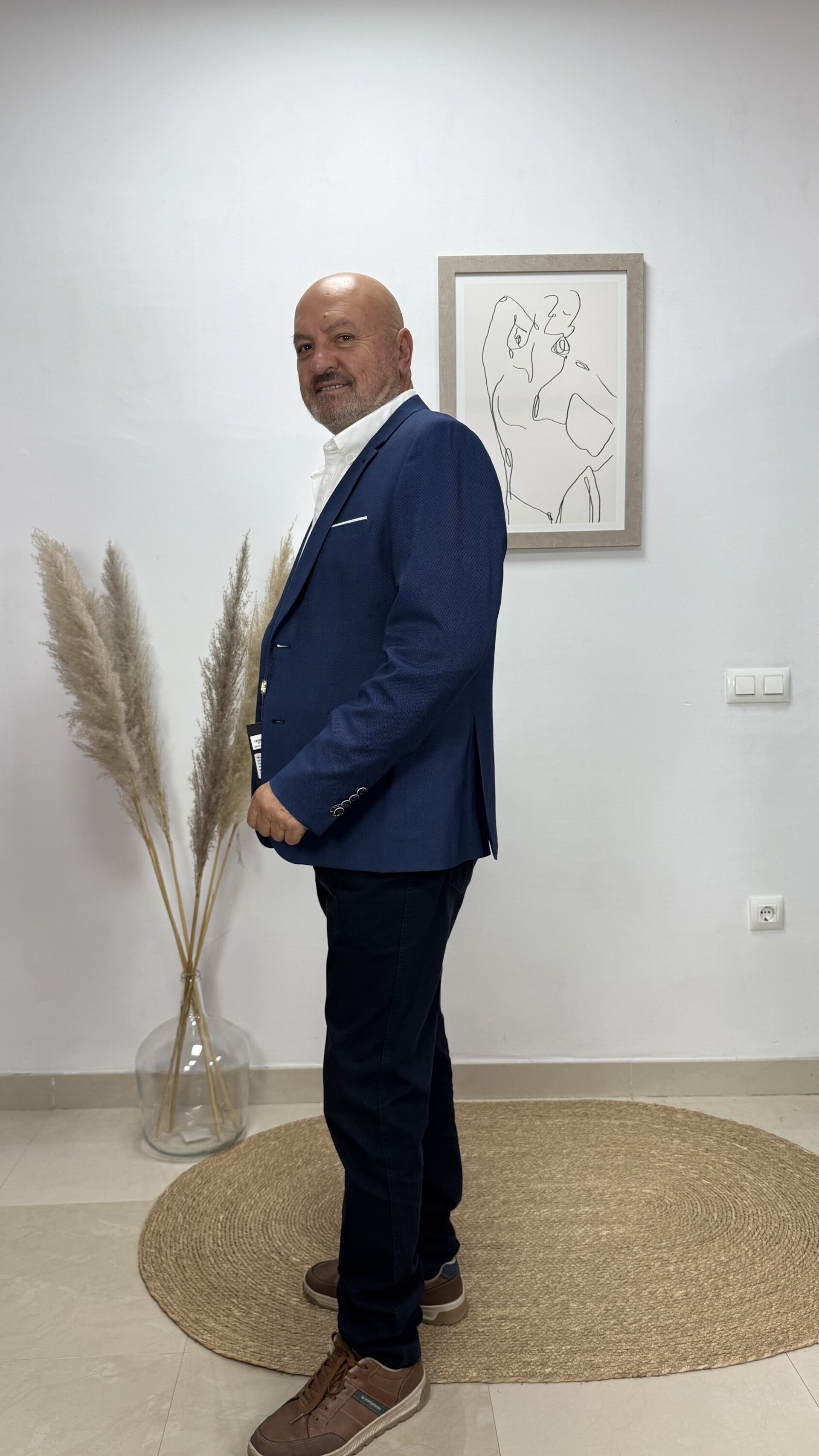 AMERICANA HOLLYWOOD - 2